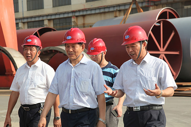 中国建材联合会乔龙德会长调研鹏飞集团